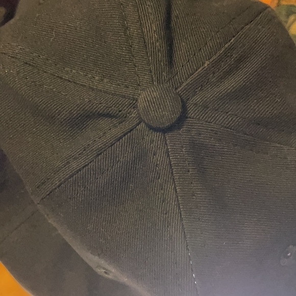 Guinness Shamrock St. James Gate Dublin, Ireland Hat - Picture 8 of 8